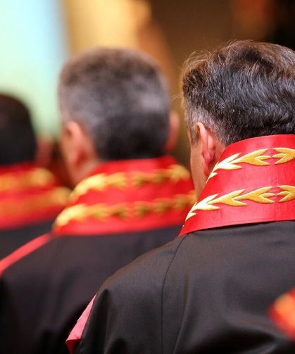 HSK’dan sürpriz atama: 12 Hakim ve Savcının görev yeri değişti!