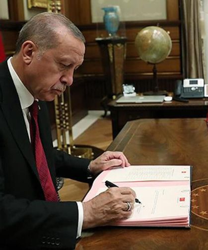 Cumhurbaşkanı Erdoğan, bakanlığın 2 numarasını görevden aldı!