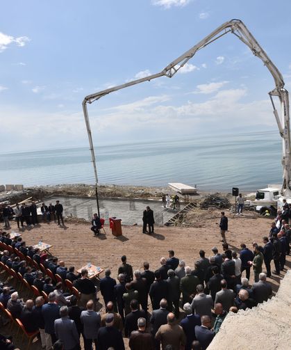 Van Gölü kıyısına Su Sporları Merkezi’nin temeli atıldı