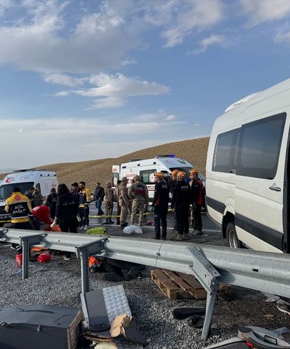 Van’daki kazada hayatını kaybeden sayısı belli oldu!
