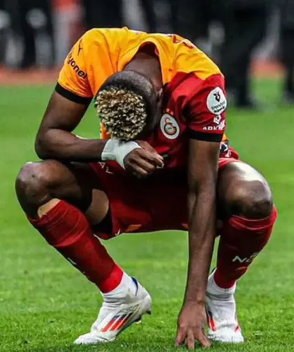 Galatasaray’da Osimhen depremi: Kaç hafta sahalardan uzak kalacağı belli oldu!