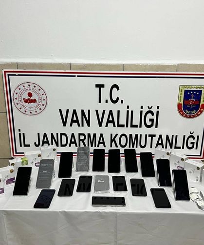 Van’da 1 milyon 120 bin TL değerinde cep telefonu yakalandı!
