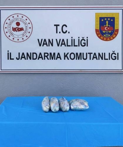 Van’da 1 kilo 978 gram kubar esrar ele geçirildi!