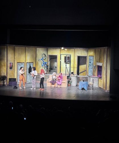 Van’da kadınlar tiyatroda buluştu!