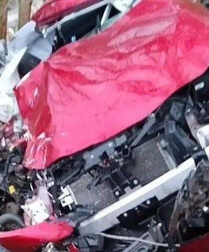 Seyir halindeki araç yol kenarındaki ağaca çarptı: 2 ölü, 5 yaralı!