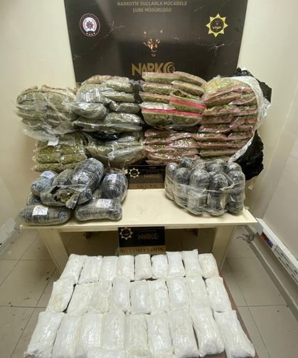 Van’da uyuşturucu şebekesine ağır darbe: 3 kişi tutuklandı!