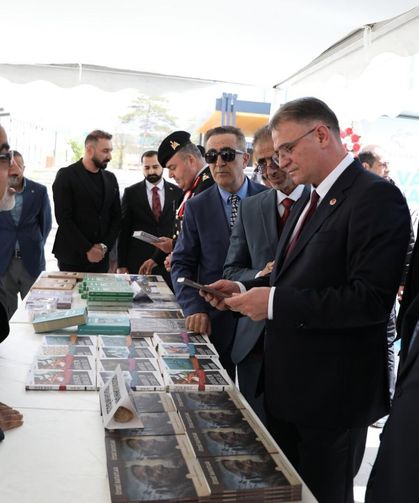 Van’da kitap fuarı açıldı: Kitapseverler bu fuarda buluştu!