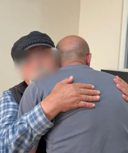 IBAN’ını arkadaşıyla paylaştı babasıyla birlikte hapse girdi!