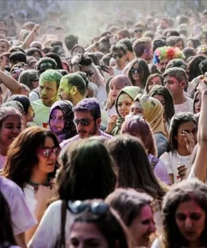 Türkiye nüfusunun yüzde 14,8'ini genç nüfus oluşturdu