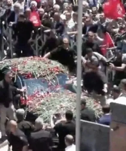 Kemal Kılıçdaroğlu'na CHP Genel Merkezi'nde coşkulu karşılama