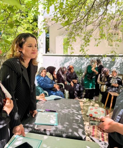 AK Parti İpekyolu Kadın Kolları’ndan Halilağa ve Hatuniye’de gönül buluşması