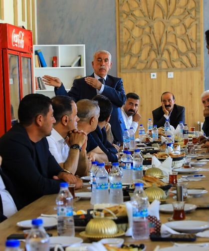 İpekyolu’da Eşbaşkanlar muhtarlar ile ilçenin sorunlarını masaya yatırdı!