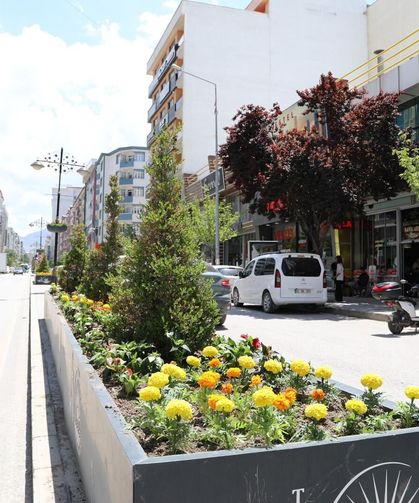 Van’da orta refüjlere renkli dokunuş!