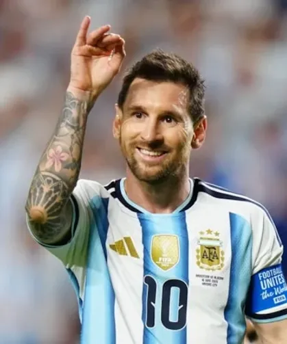 Arjantin’de Cezayir maçında hat-trick yapan Messi dünya futbol tarihine geçti!