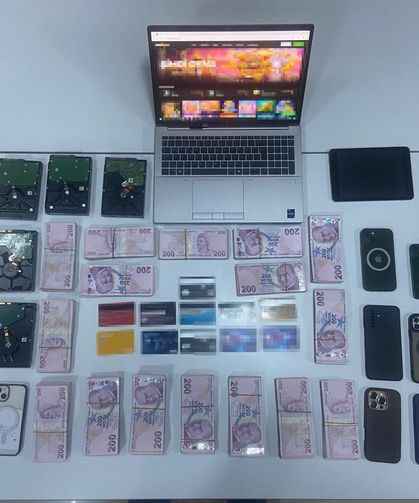 Van dahil 27 ilde 10 milyarlık dev operasyon: 50 bin kişiye ceza para cezası kesildi!