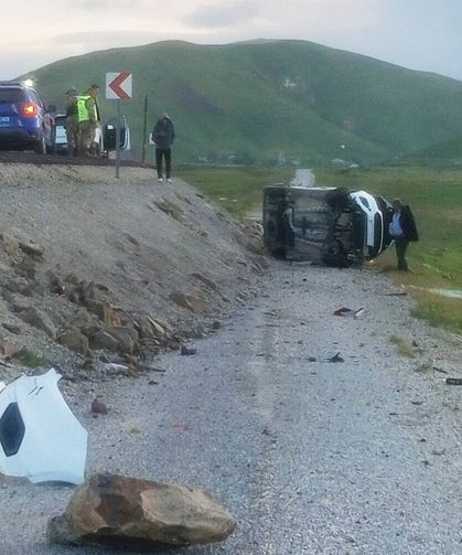 Van'da kontrolden çıkan otomobil şarampole yuvarlandı: 1 kişi yaralı!