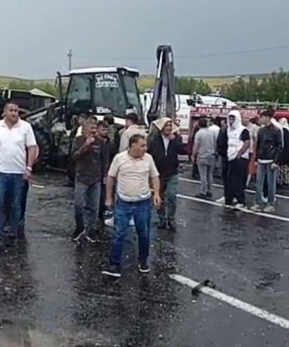 Zincirleme trafik kazası felaketi getirdi: 1 ölü, 1'i ağır 4 yaralı!