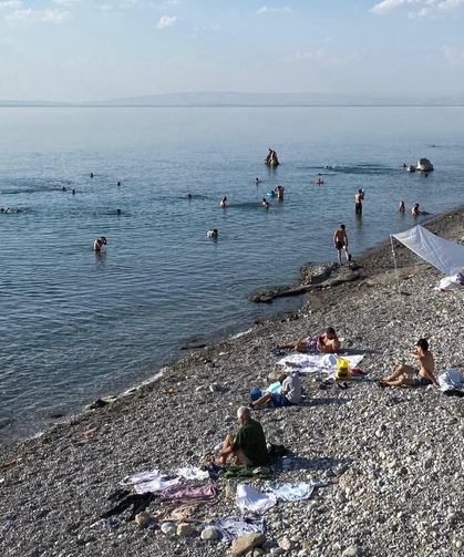 Van’da Mollakasım Sahili’ne giden bir daha gitmek istiyor! İşte nedeni…