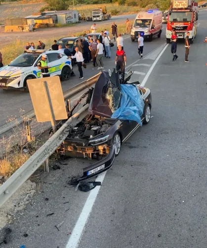 Düğün konvoyunda kan aktı: 1 ölü, 1'i bebek 3 yaralı!