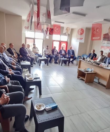 MHP Van’da iki ilçede kongreye gitti! İşte yeni başkan seçilen isimler…