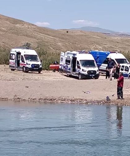 Şiddetli akıntıya kapılan 2 çocuk ırmakta kayboldu!