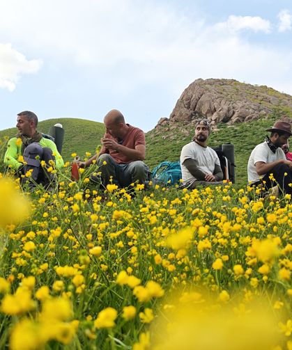 Van’da doğaseverler 25 kilometrelik parkuru Çalyan Gölü’nde bitirdi