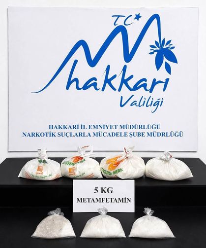 Hakkari’de 5 ayrı adreste kilolarca uyuşturucu ele geçirildi!
