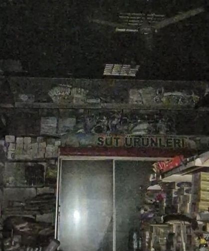 Van’da iş yerinde çıkan yangın paniğe neden oldu