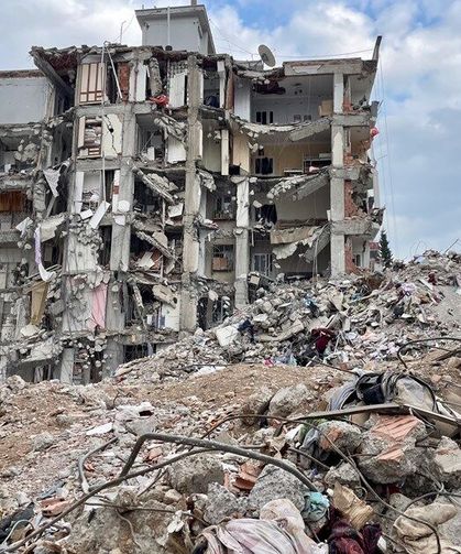 Yıllardır oğlunu arayan anne 18 mezar açtırdıktan sonra buldu!