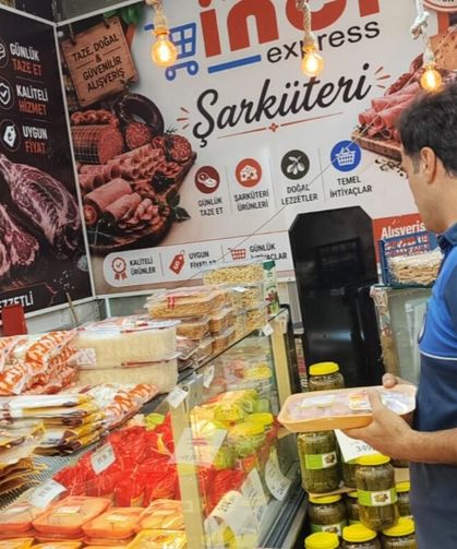 Van’daki marketlerde hijyen ve fiyat etiketi denetimi yapıldı