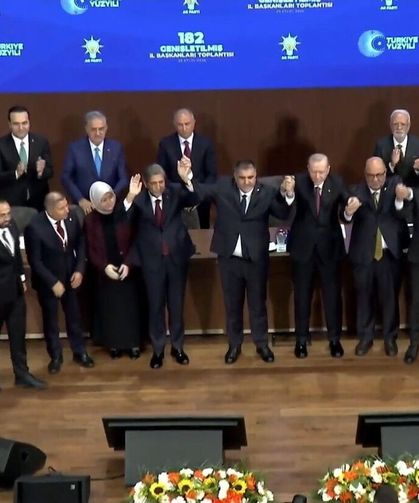 9 belediye başkanı AK Parti'ye katıldı! İşte o isimler…