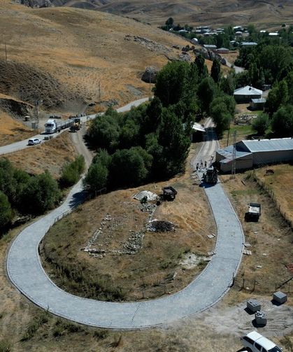 Tuşba’da mahalleler bir bir yenileniyor