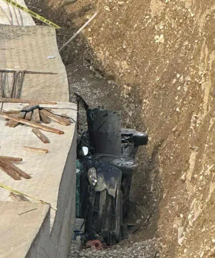 Otomobil şarampole uçtu: Nişan çekiminden dönen 3 genç hayatını kaybetti!