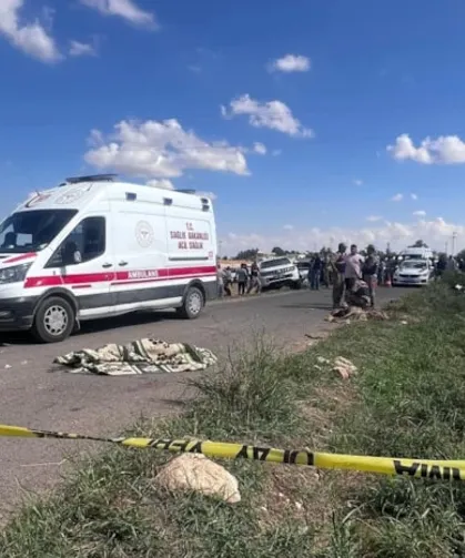 Traktörle ile motosiklet çarpıştı: İki çocuk hayatını kaybetti!