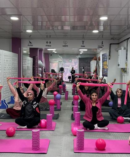Sporla gelen farkındalık: Van'da kadınlar "pembe gün"de buluştu!