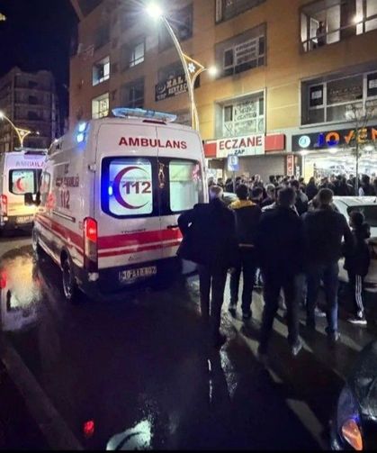 Yüksekova'da depo tartışması kanlı saldırıya dönüştü: 3 yaralı!