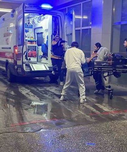 15 yaşındaki çocuk dehşet saçtı: Tartıştığı 2 kişiyi bıçaklayarak ağır yaraladı!