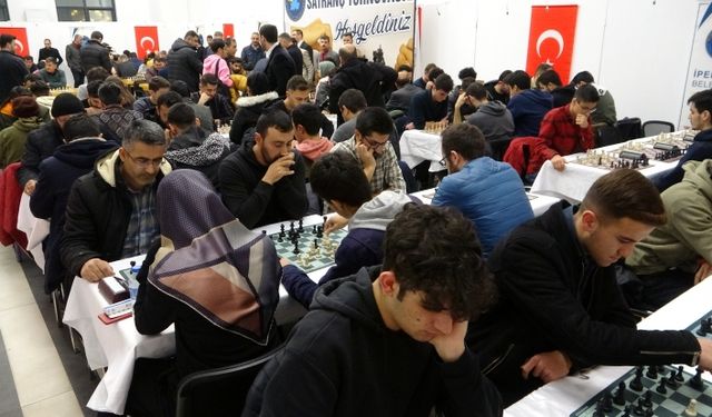 İpekyolu’nda ödüllü satranç turnuvası başladı!
