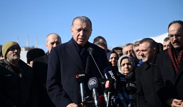 Cumhurbaşkanı Erdoğan açıkladı: Çadırda kalmak istemeyen depremzedeye 1 yıllık kira desteği!
