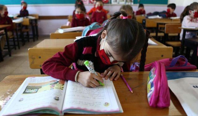 İkinci ara tatil ne zaman, ertelenecek mi? Okullar ne zaman kapanacak?