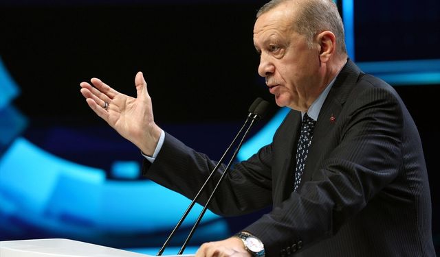 Cumhurbaşkanı Erdoğan'dan esnafa erken emeklilik müjdesi! Prim gün sayısı düşürüldü...