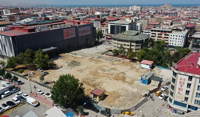 Van’a değer katacak ‘Kent Meydanı’nın açılış tarihi belli oldu
