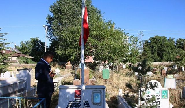 Erciş’te mezarlıkların bakım ve onarımı yapıldı