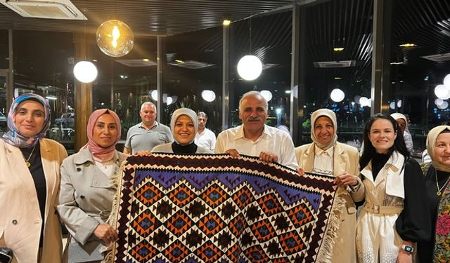 Trabzon Büyükşehir Belediye Başkanı Zorluoğlu, AK Parti Van Kadın Kolları yönetimini ağırladı