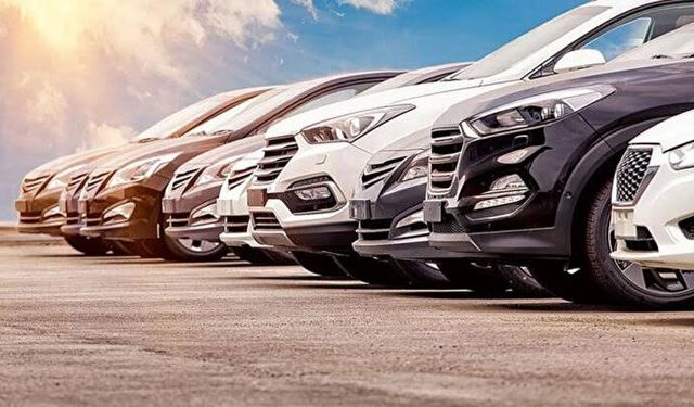 Araç alacaklar dikkat, bu otomobiller yakıt cimrisi: İşte en az yakan otomobiller