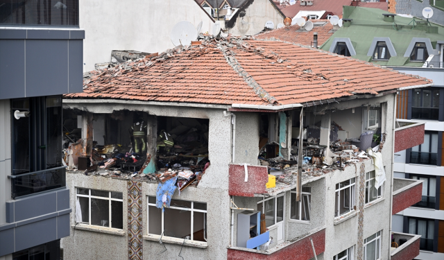 İstanbul Şirinevler'de bir binada doğalgaz patlaması: 2 ölü, 4 yaralı!