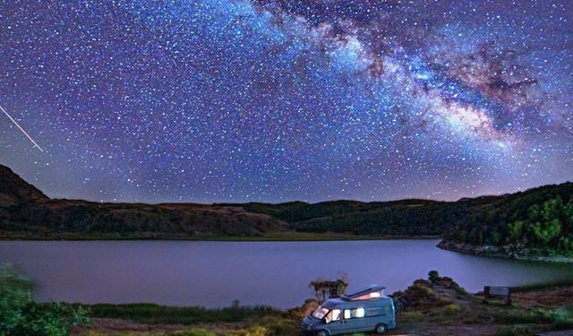 Nemrut Kalderası kamp yapan turistlerin yeni gözdesi oldu!