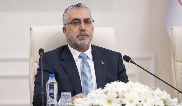 Bakan Vedat Işıkhan'dan asgari ücrete ilişkin kritik açıklama