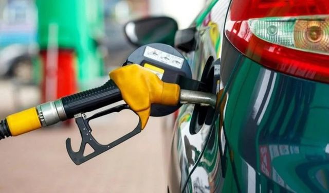 Petrol fiyatları düştü: Pompaya yansıyacak mı?