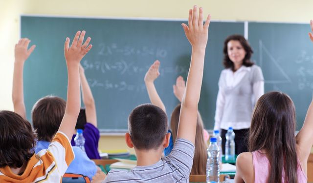Van’daki fenomen öğretmen furyasına dur demek lazım!